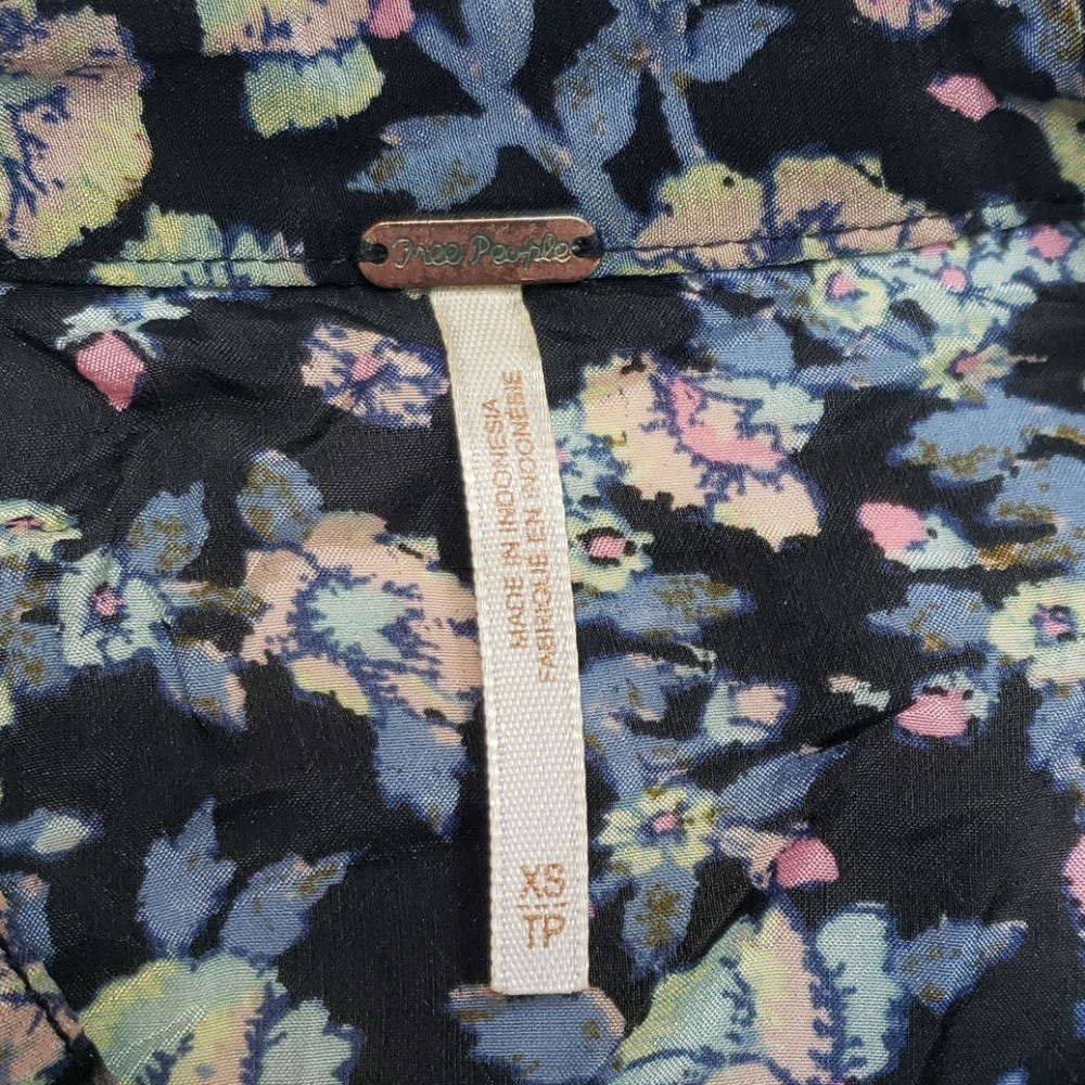 Floral Free People Button Up - Picture 3 of 3